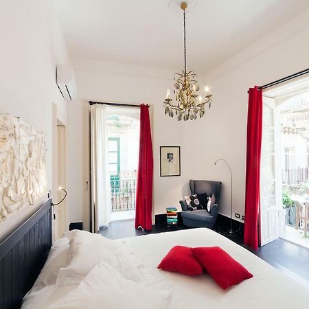 Lusso Al Duomo Di Ortigia Apartment Syracuse ภายนอก รูปภาพ